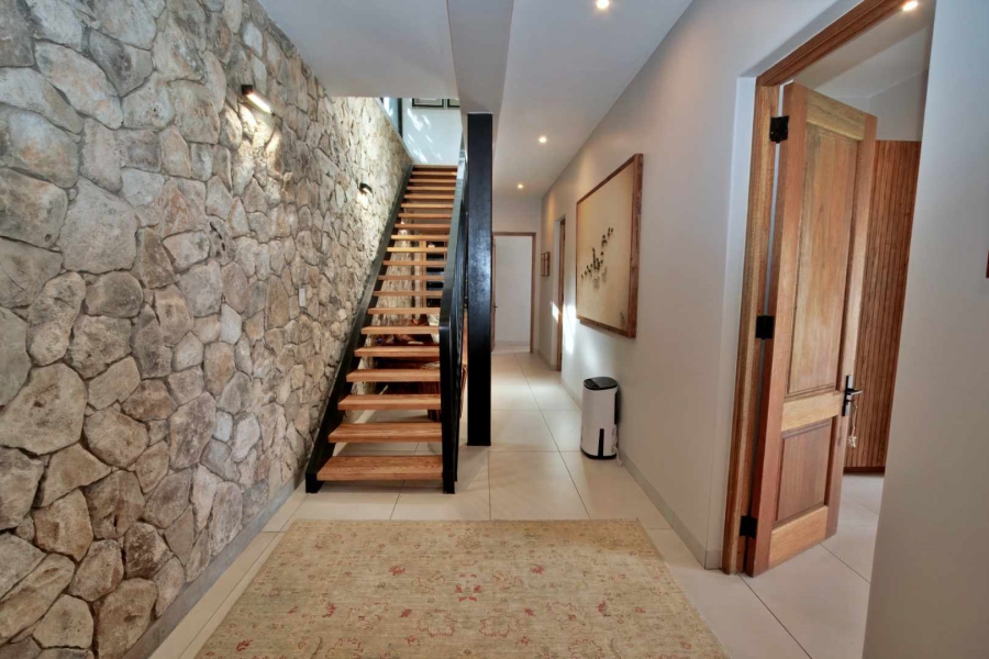 4 Bedroom Property for Sale in Stilbaai Wes Western Cape